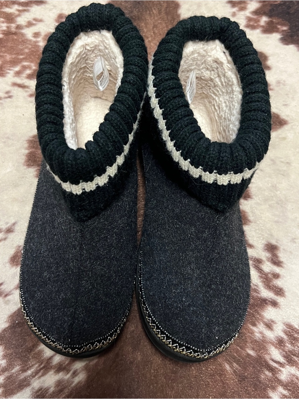 Gray Felt Women's Slipper Boots with Black & Cream Knit Cuff